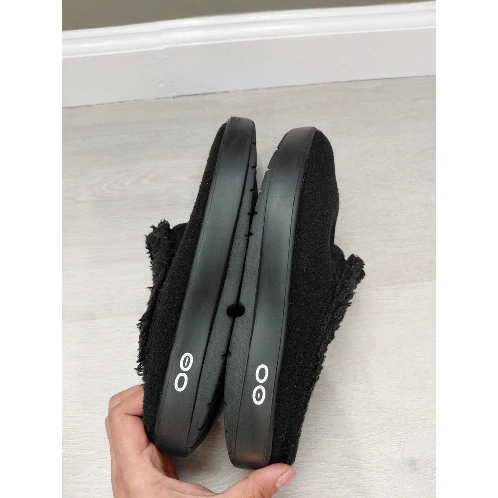 OOFOS OOcoozie Mule Men's 9.5(EU 42.5) Slip On Recovery Shoes Black Sherpa